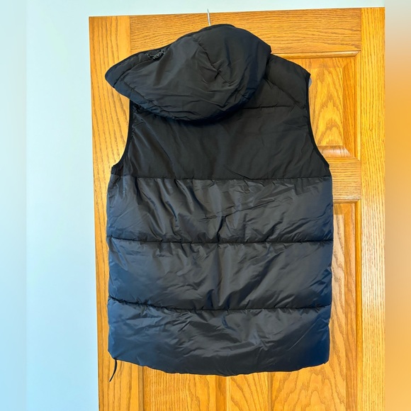Zara Oversized Puffer Vest - Picture 8 of 9
